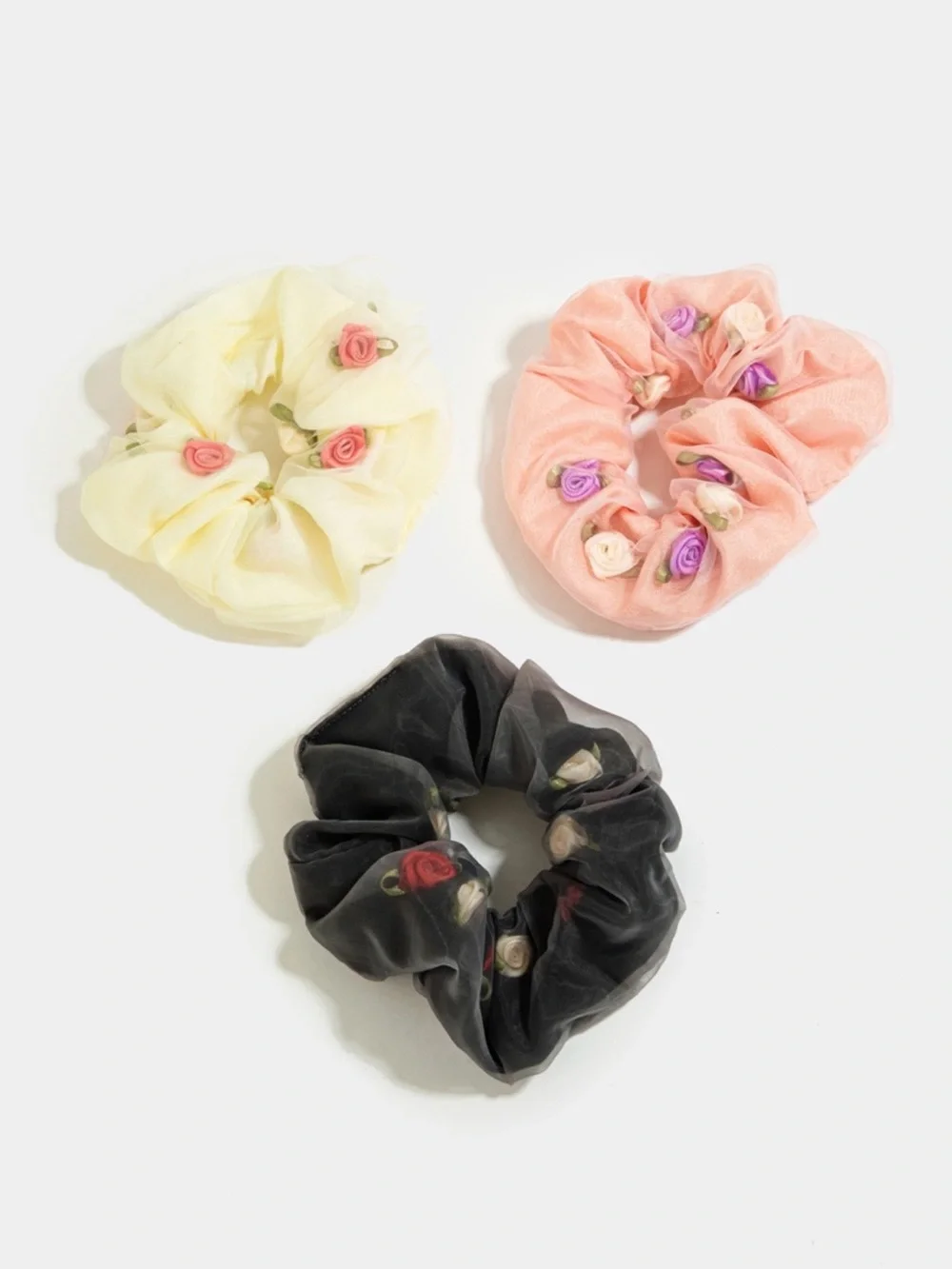 Floral Rose Appliqué Scrunchie Set - Black, Peach, Cream